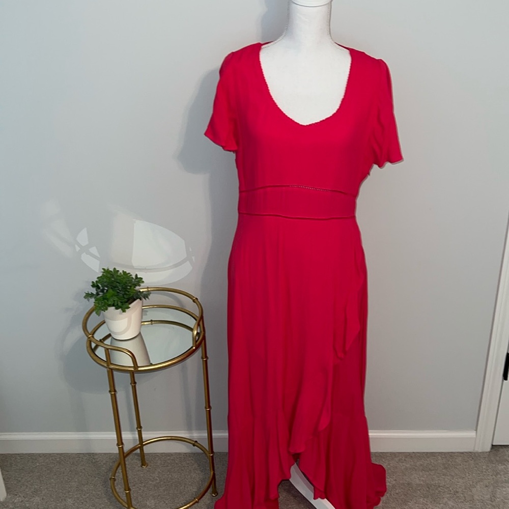 New Without Tags Tuckernuck Ruffle Stunner!! - Picture 2 of 16